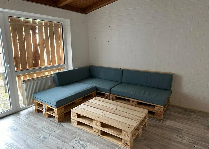 Guenstiges Appartement Kirchberg 2 Zimmer-Bei Crailsheim-Auch Fuer Monteure- 3 Betten 1 Schlafsofa - Einfache Schnucklige Unterkunft- Fuer 80 Eur Pauschal